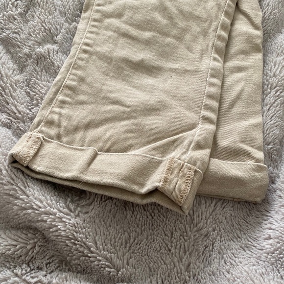Khaki Cuffed Capris - Picture 3 of 3